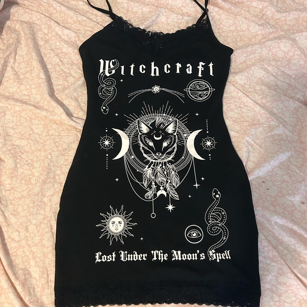 Witchcraft lace dress